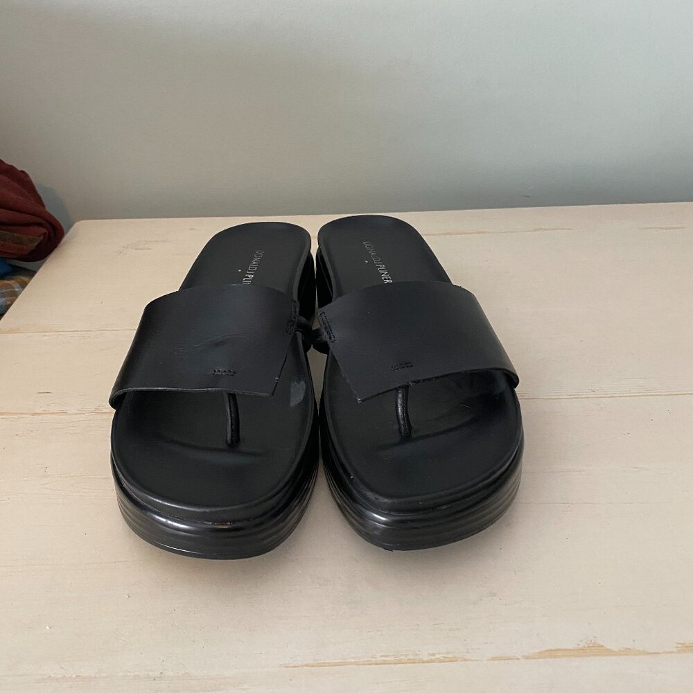 Donald J Pliner Fifi Black Leather Wedge Thong Sandals Slides - Picture 4 of 8